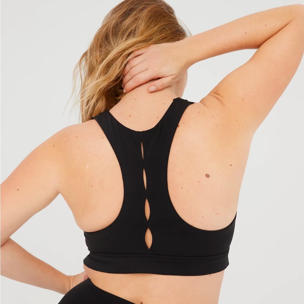aerie OFFLINE keyhole sports bra